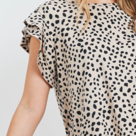 Animal Print Ruffled Sleeve Top - Picture 10 of 10